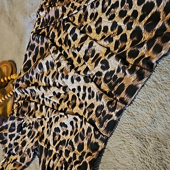 Excellent condition XXI Leopard print dress S - Picture 12 of 12